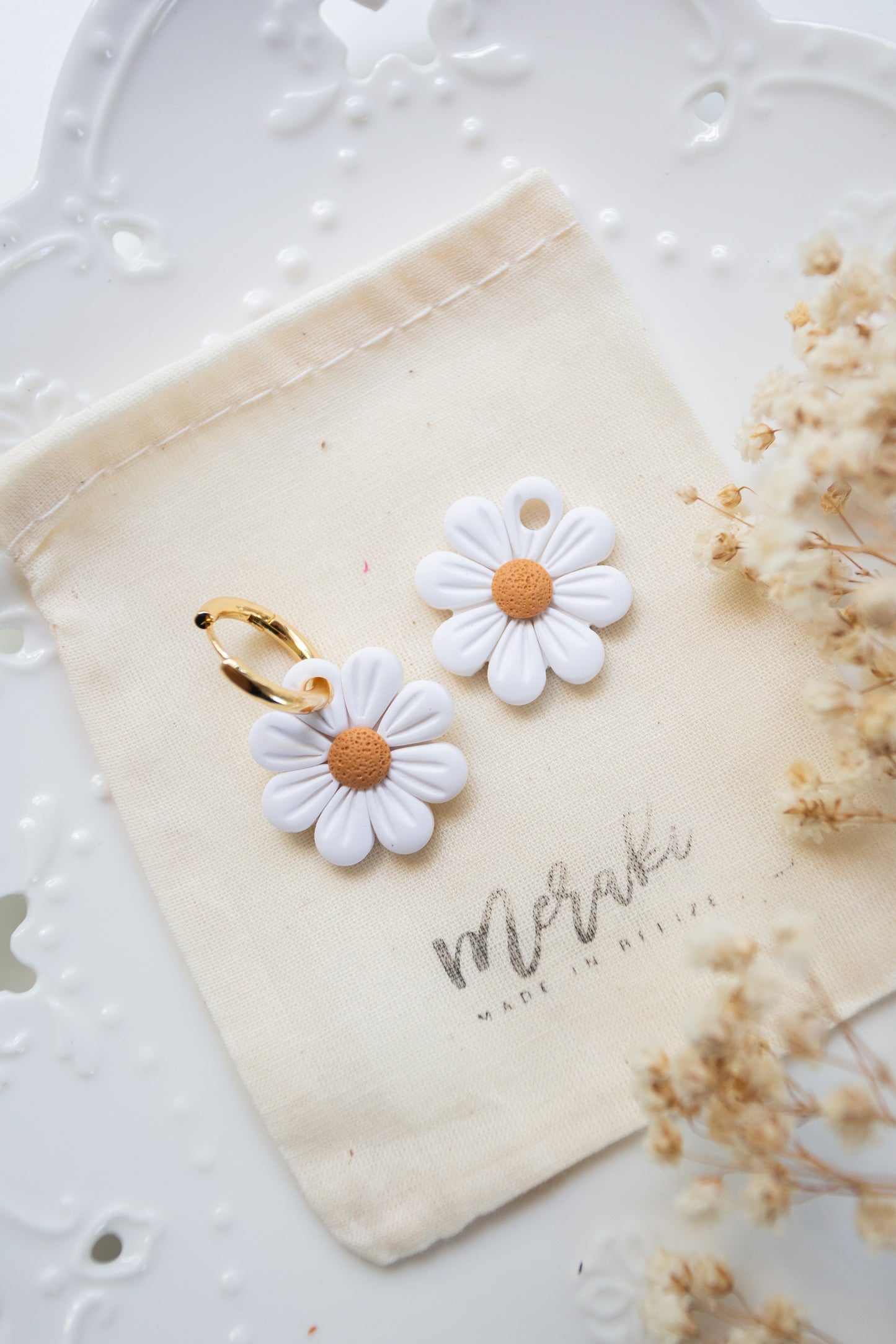 Floral charm