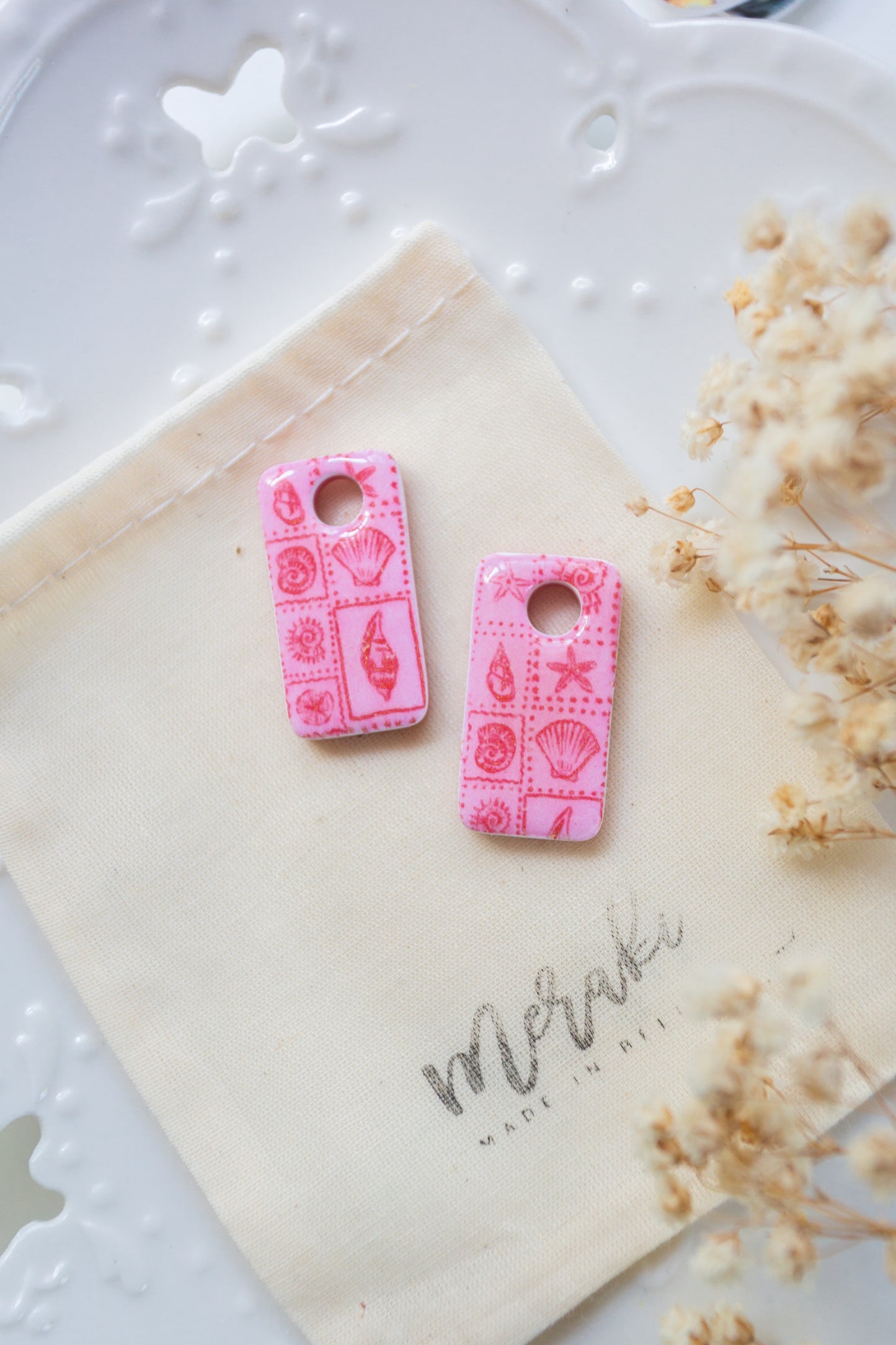 Beachy Charm (rectangle)