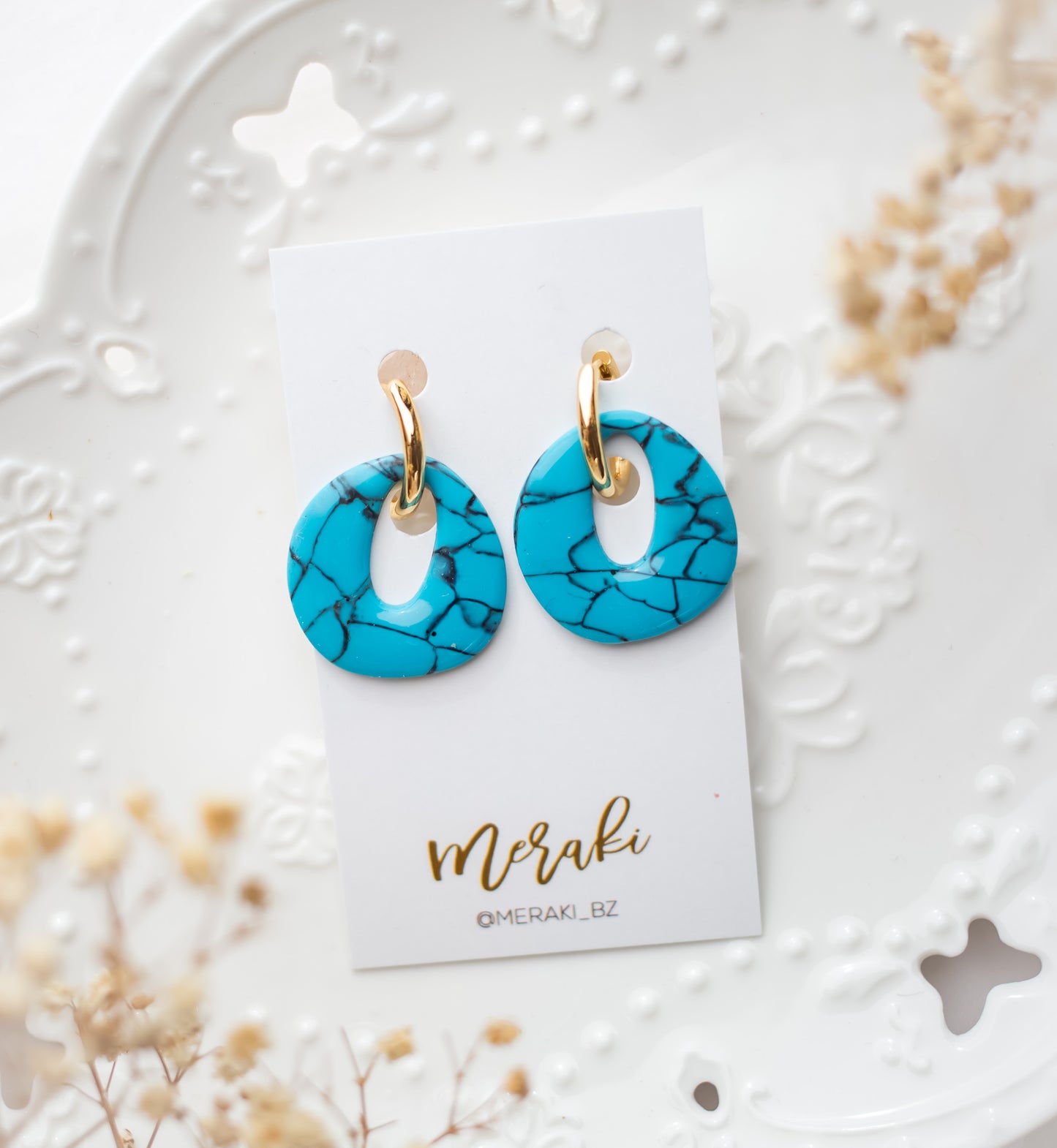 Turquoise oval (hoop)￼